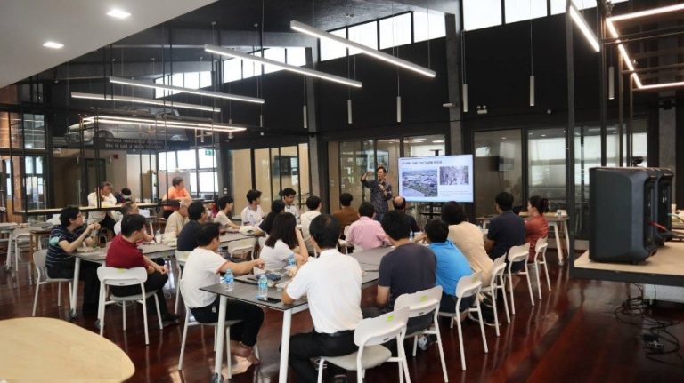 ภาพกิจกรรม Research Talk ครั้งที่ 4 ประจำปี 2568 เมื่อวันศุกร์ที่ 27 มิถุนายน 2568
